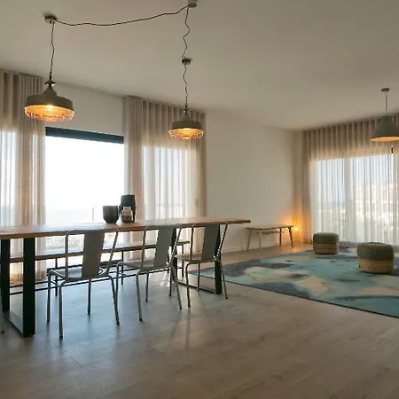 Ξενοδοχείο με διαμερίσματα And The Sea Ericeira