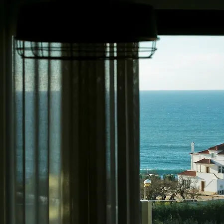 And The Sea Ξενοδοχείο με διαμερίσματα 4*