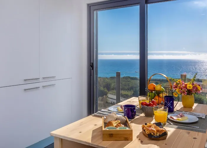 And The Sea Aparthotel 4*