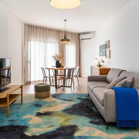 Lejlighedshotel And The Sea